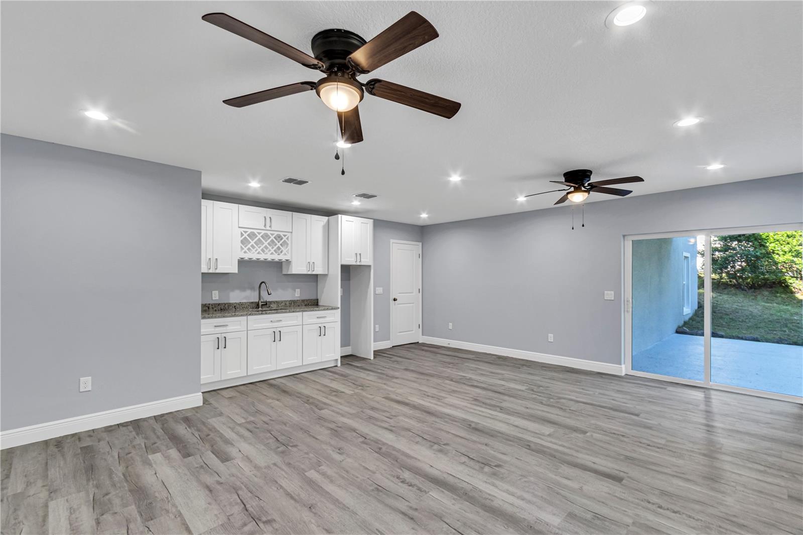 DELTONA LAKES UNIT 16 - Residential