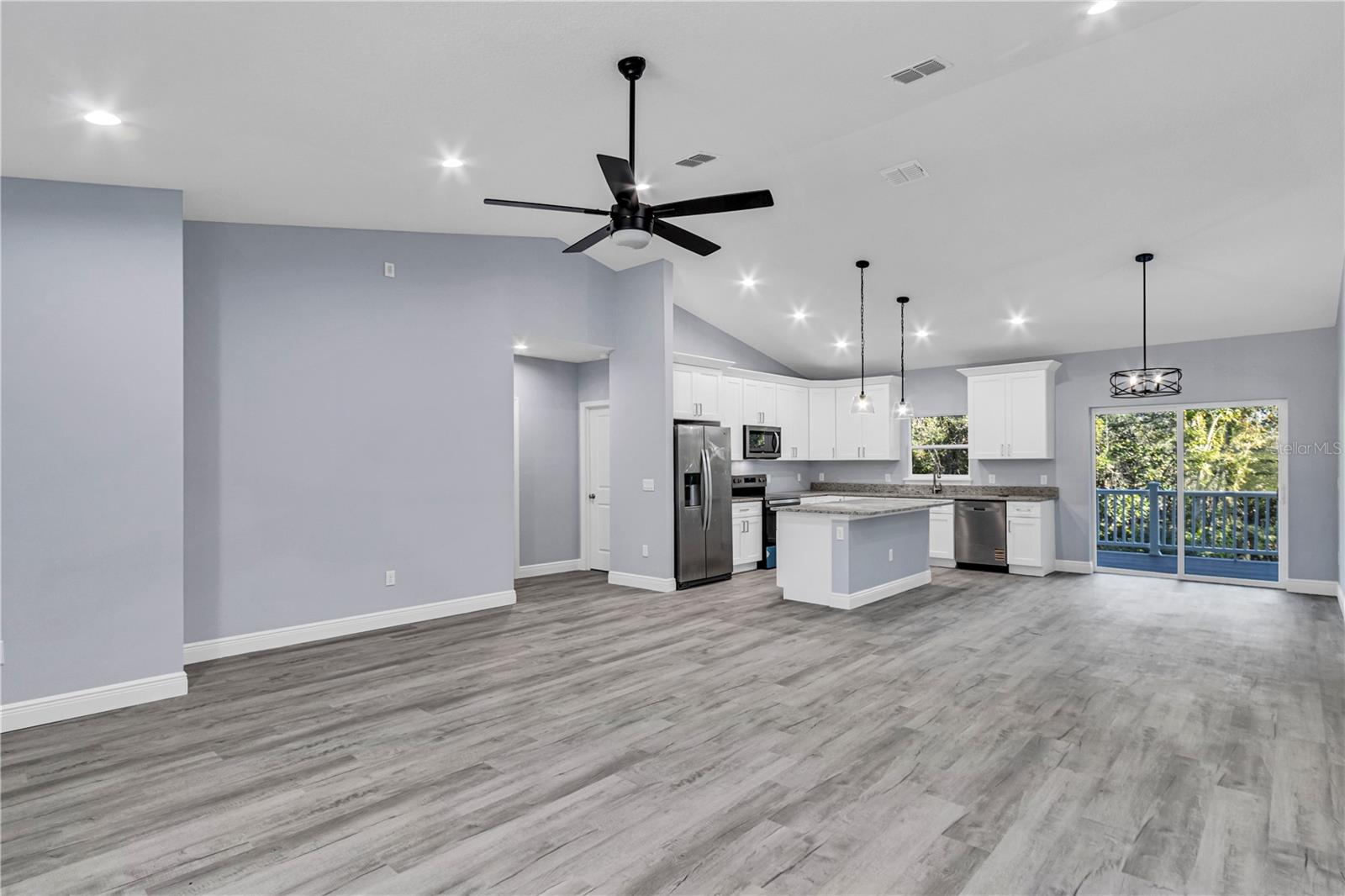 DELTONA LAKES UNIT 16 - Residential