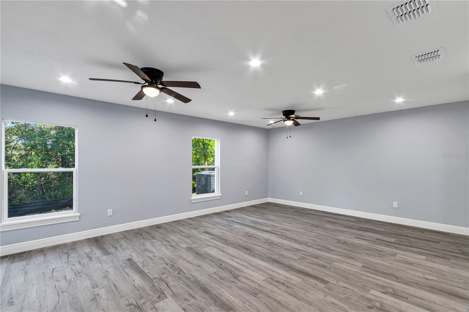 DELTONA LAKES UNIT 16 - Residential