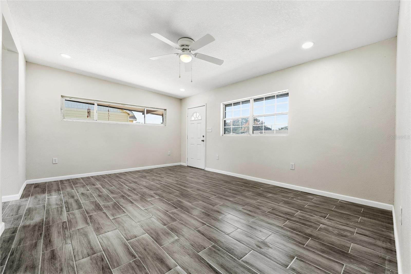 CAREFREE COVE - Residential