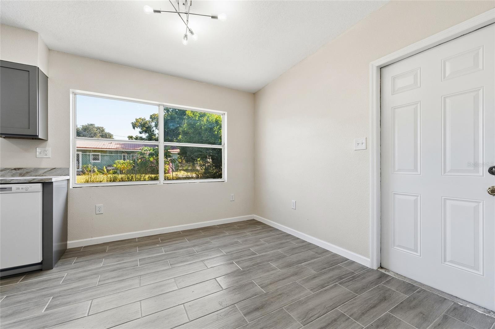 CAREFREE COVE - Residential