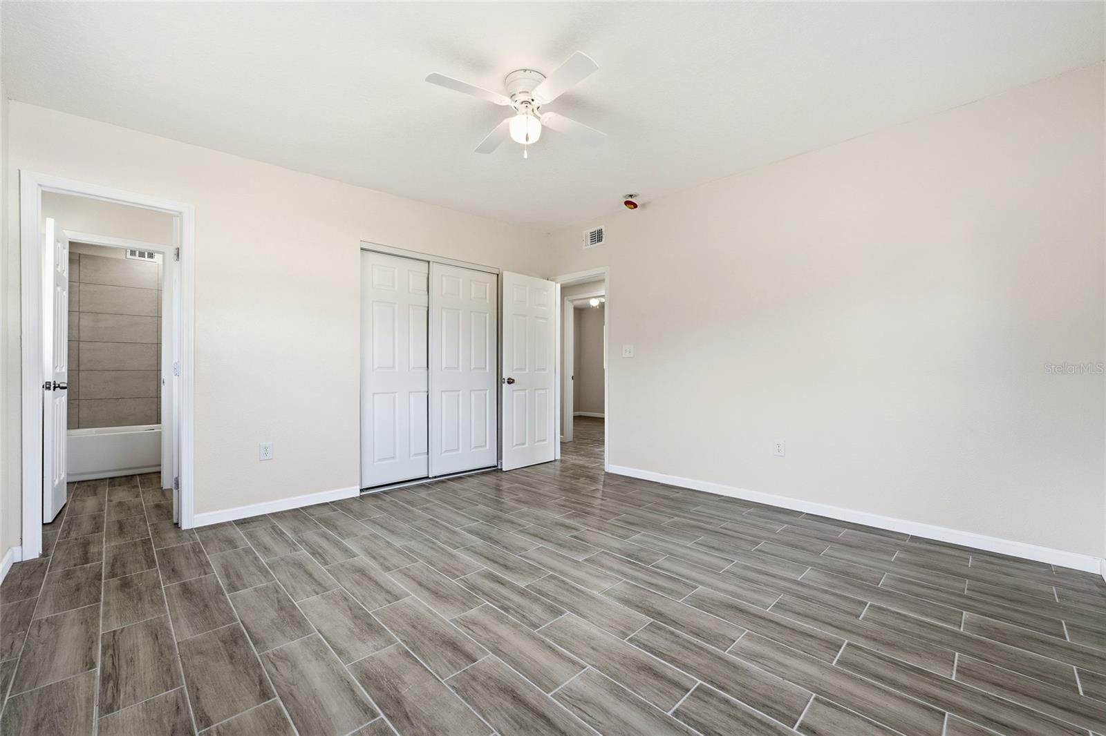 CAREFREE COVE - Residential