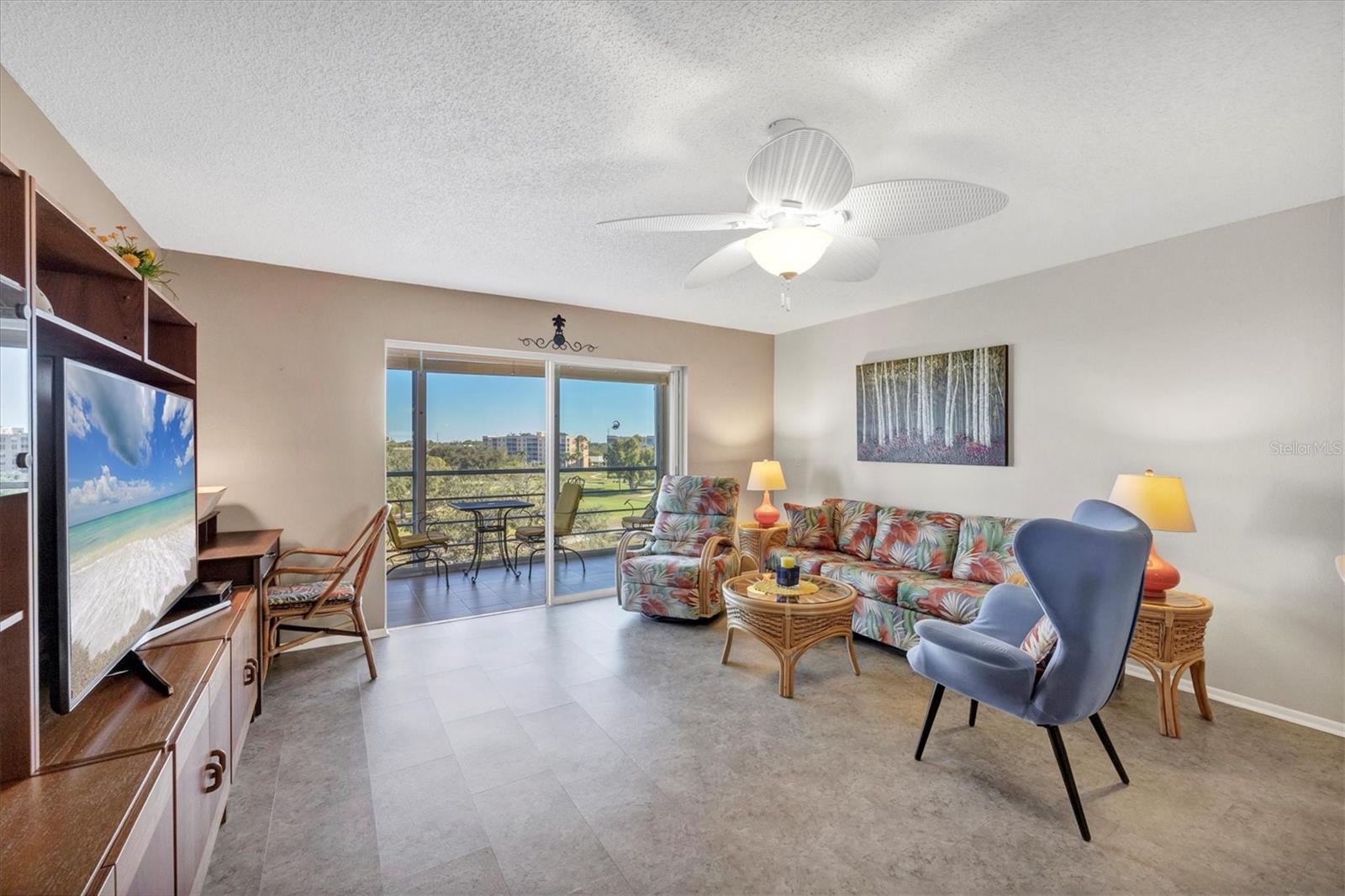 IRONWOOD SIXTH - Residential