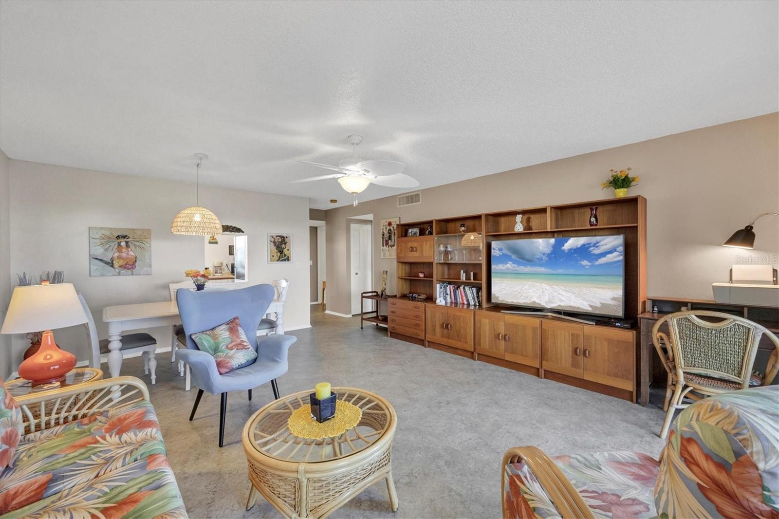 IRONWOOD SIXTH - Residential