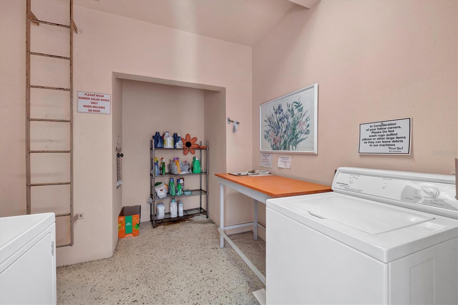 IRONWOOD SIXTH - Residential