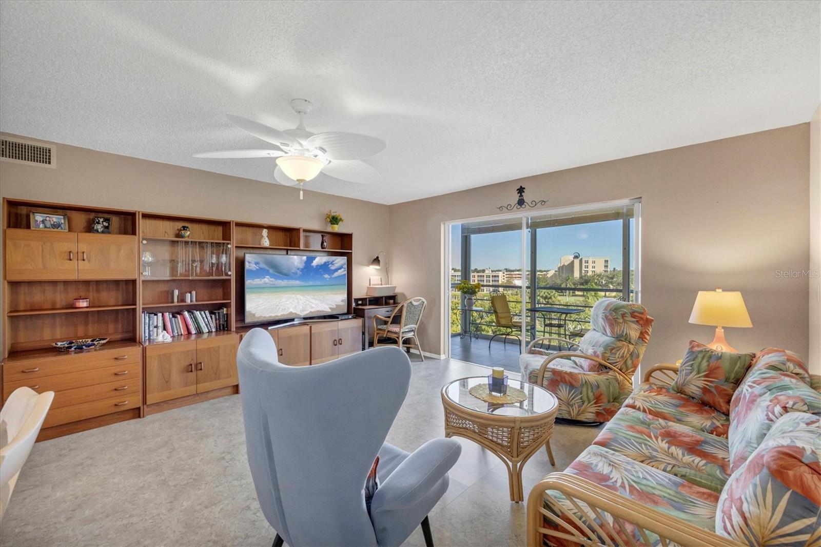 IRONWOOD SIXTH - Residential