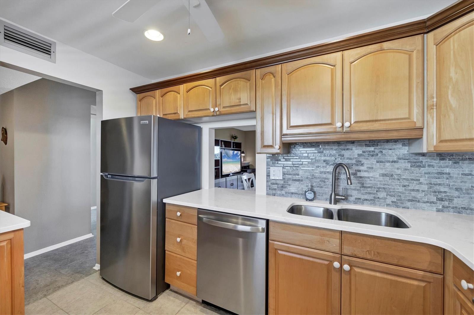 IRONWOOD SIXTH - Residential