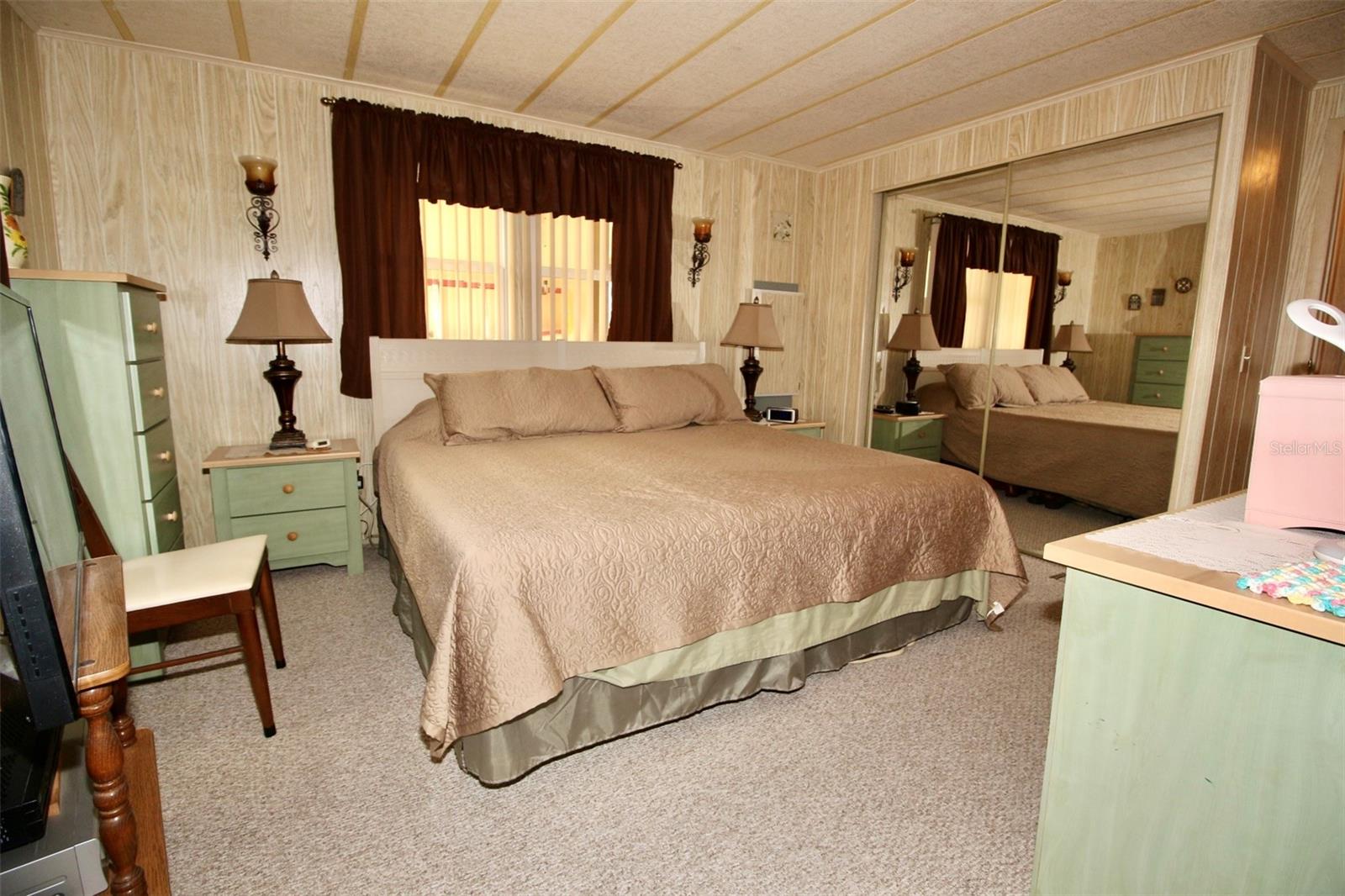 GOLDEN GATE MOBILE HOME PARK UNREC - Residential