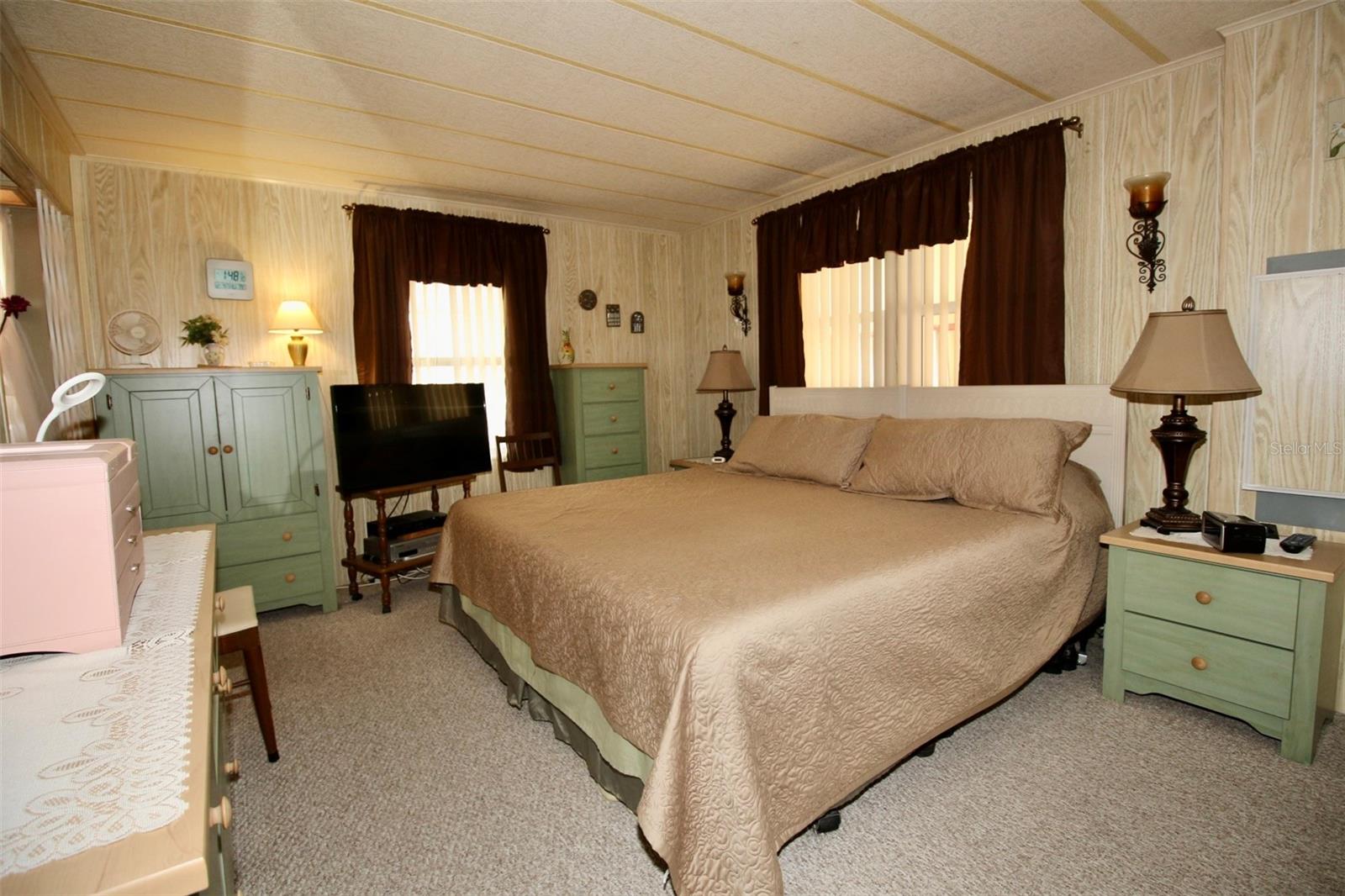 GOLDEN GATE MOBILE HOME PARK UNREC - Residential