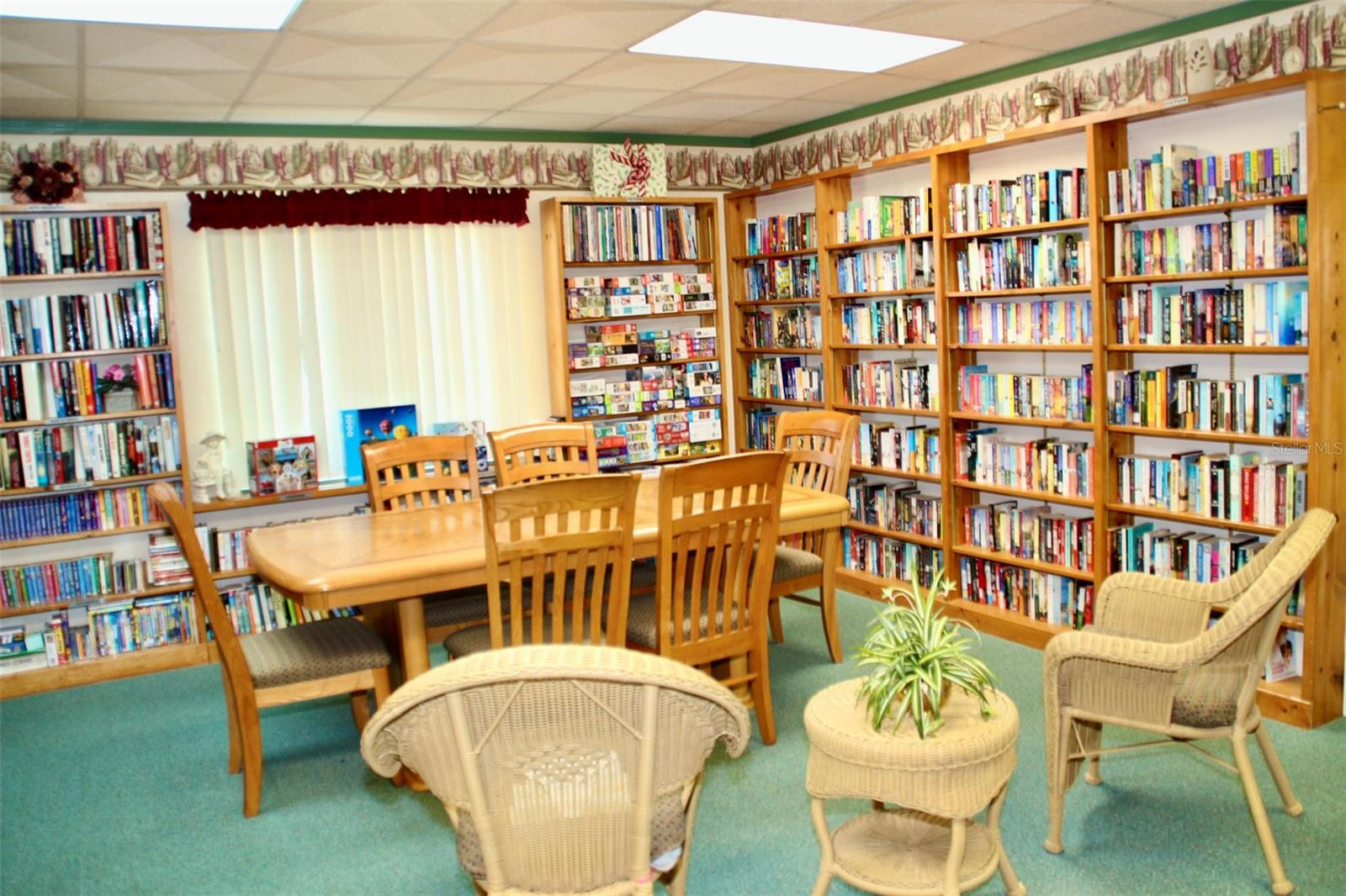 GOLDEN GATE MOBILE HOME PARK UNREC - Residential