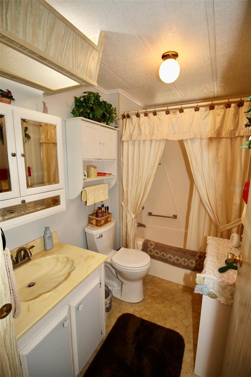 GOLDEN GATE MOBILE HOME PARK UNREC - Residential