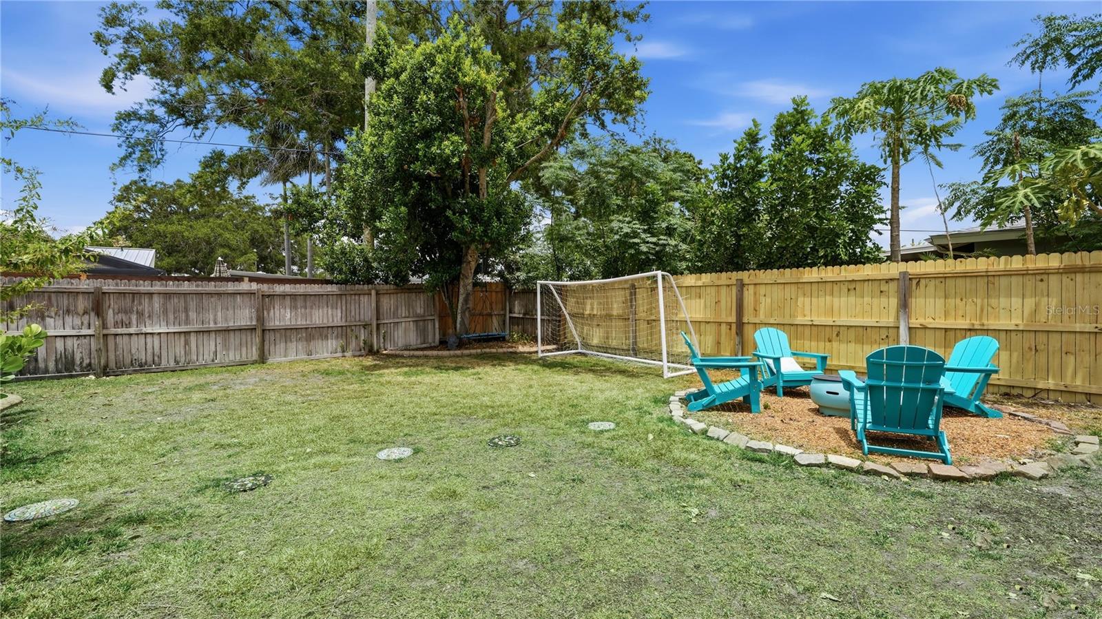 SOUTH GATE - Residential