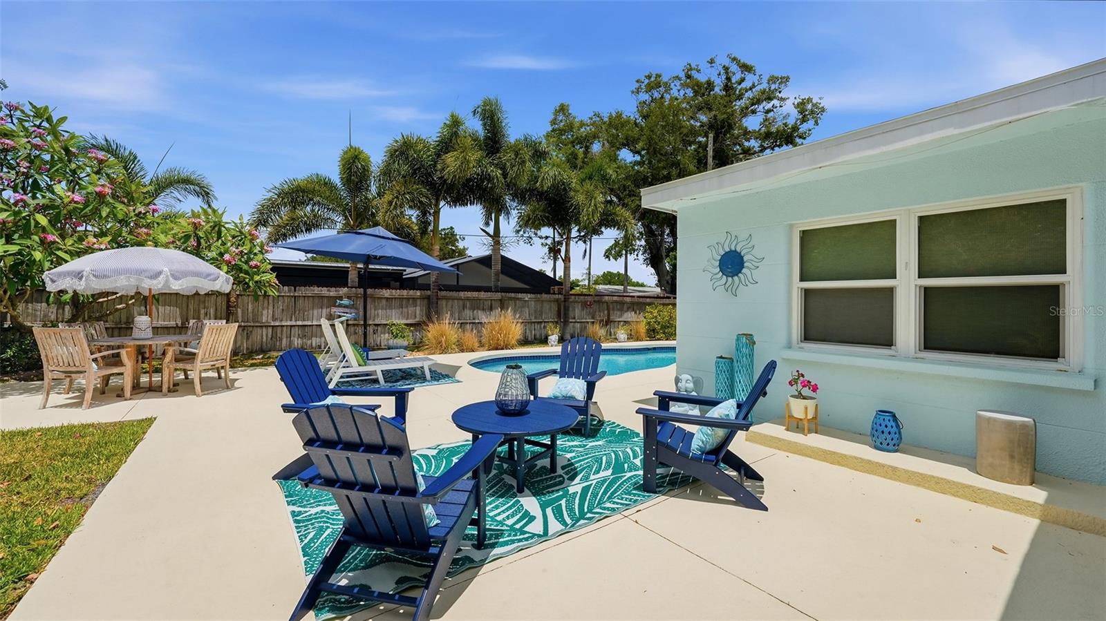 SOUTH GATE - Residential