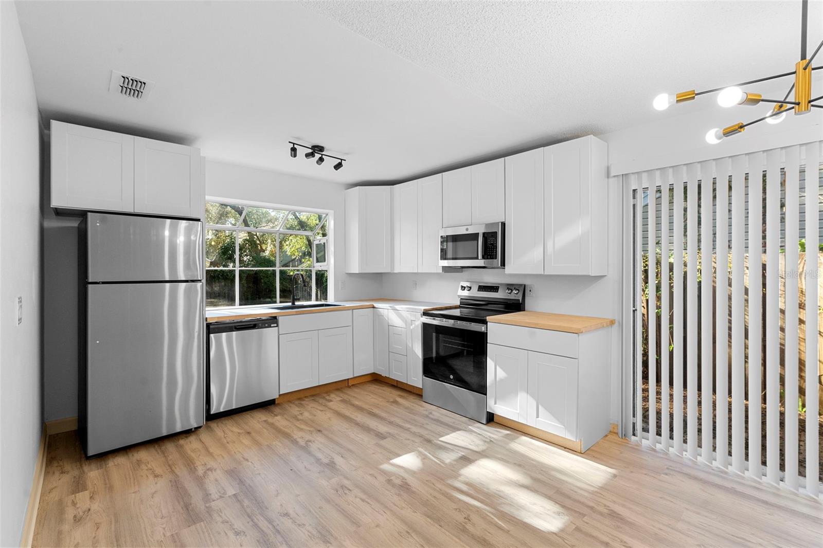 SHEELER OAKS PH 02 SEC B - Residential