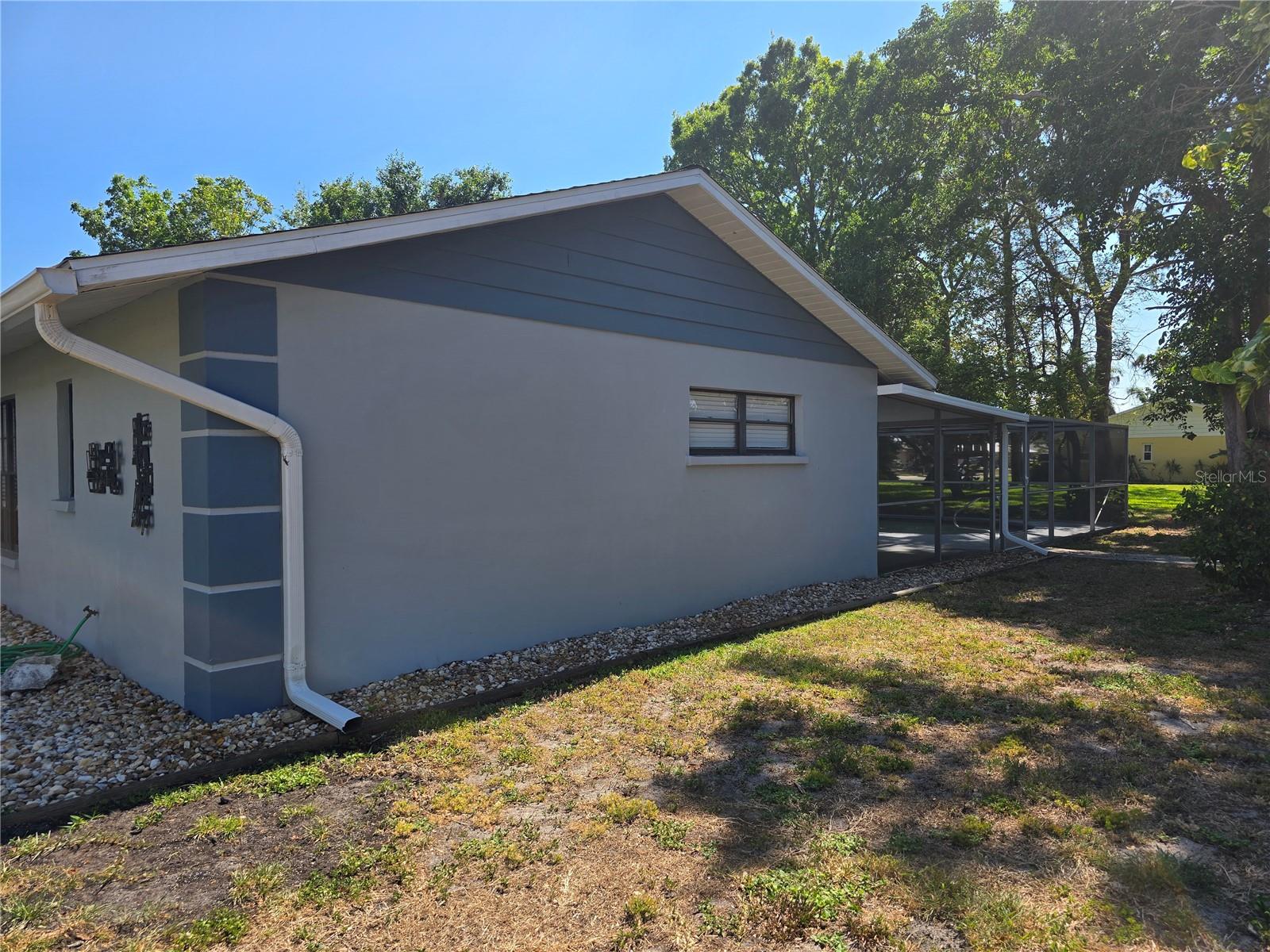 2204 34TH STREET W