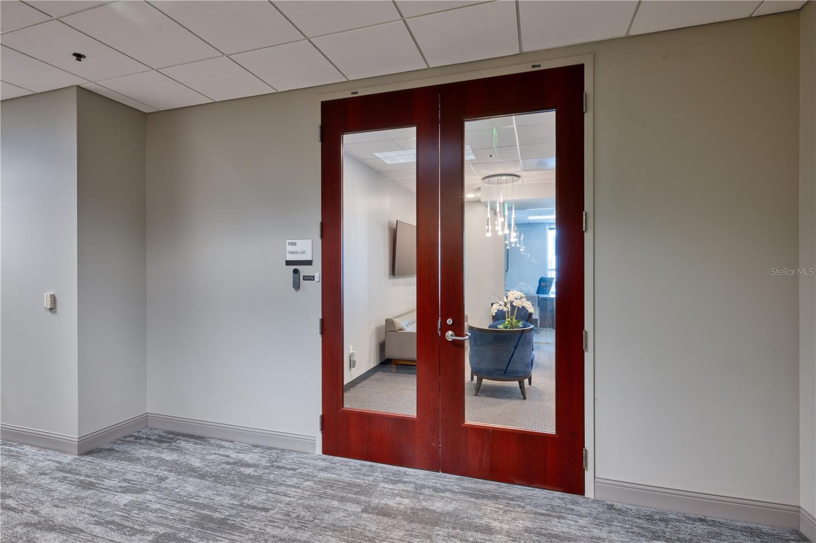 SUN BANK CENTER - Commercial Lease