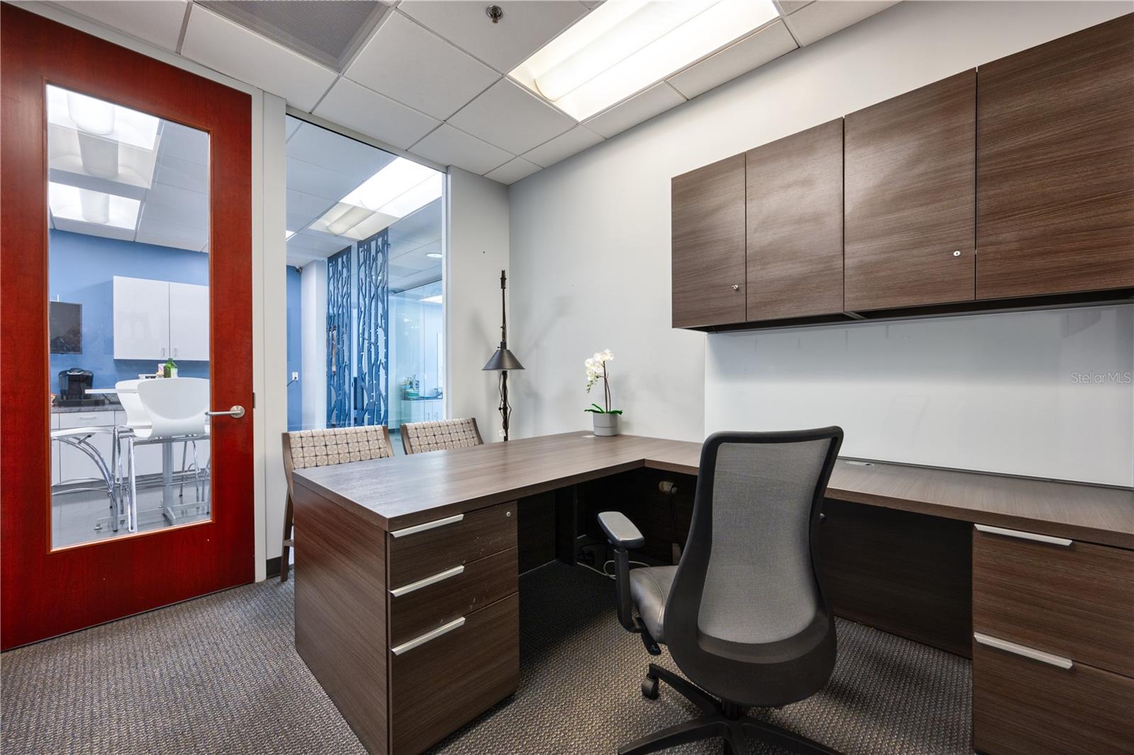 SUN BANK CENTER - Commercial Lease