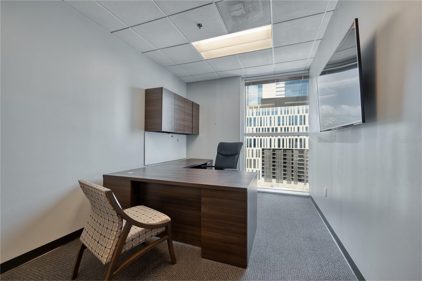 SUN BANK CENTER - Commercial Lease