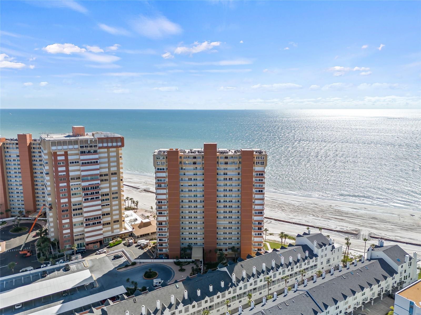 REDINGTON TOWERS 3 CONDO - Residential