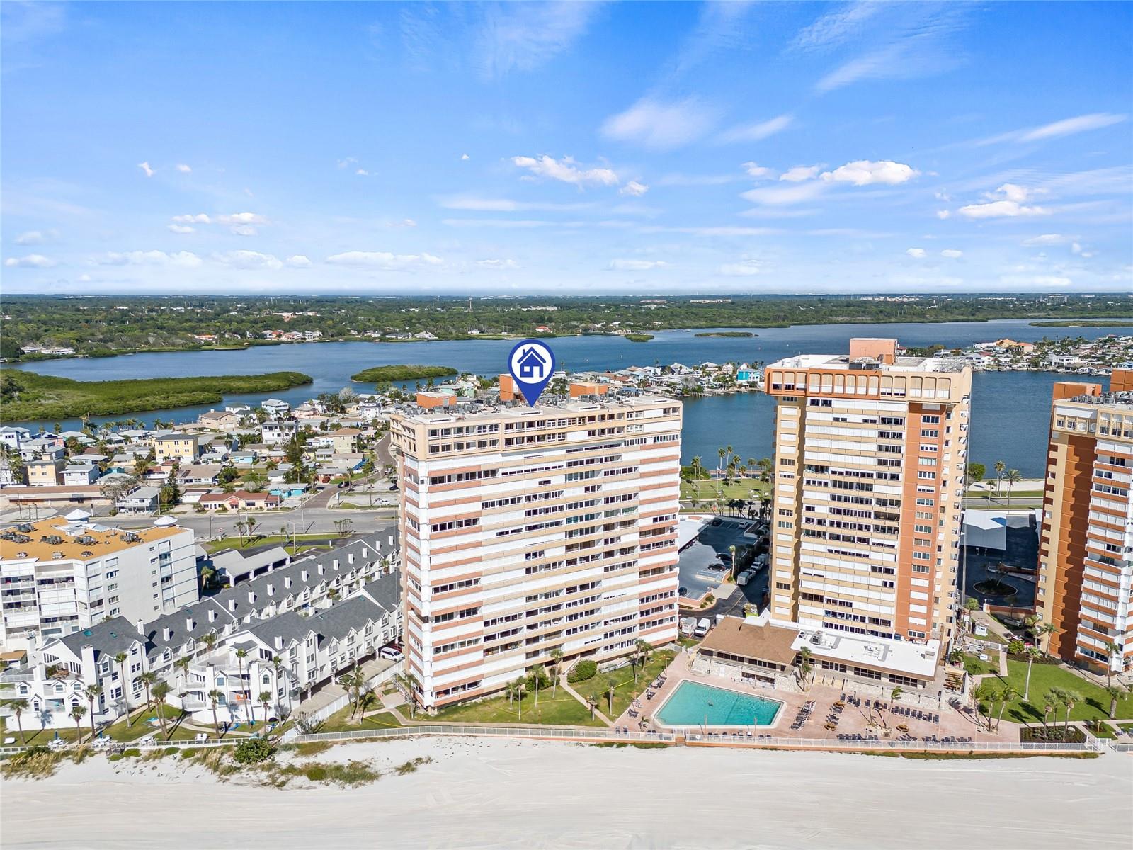 REDINGTON TOWERS 3 CONDO - Residential