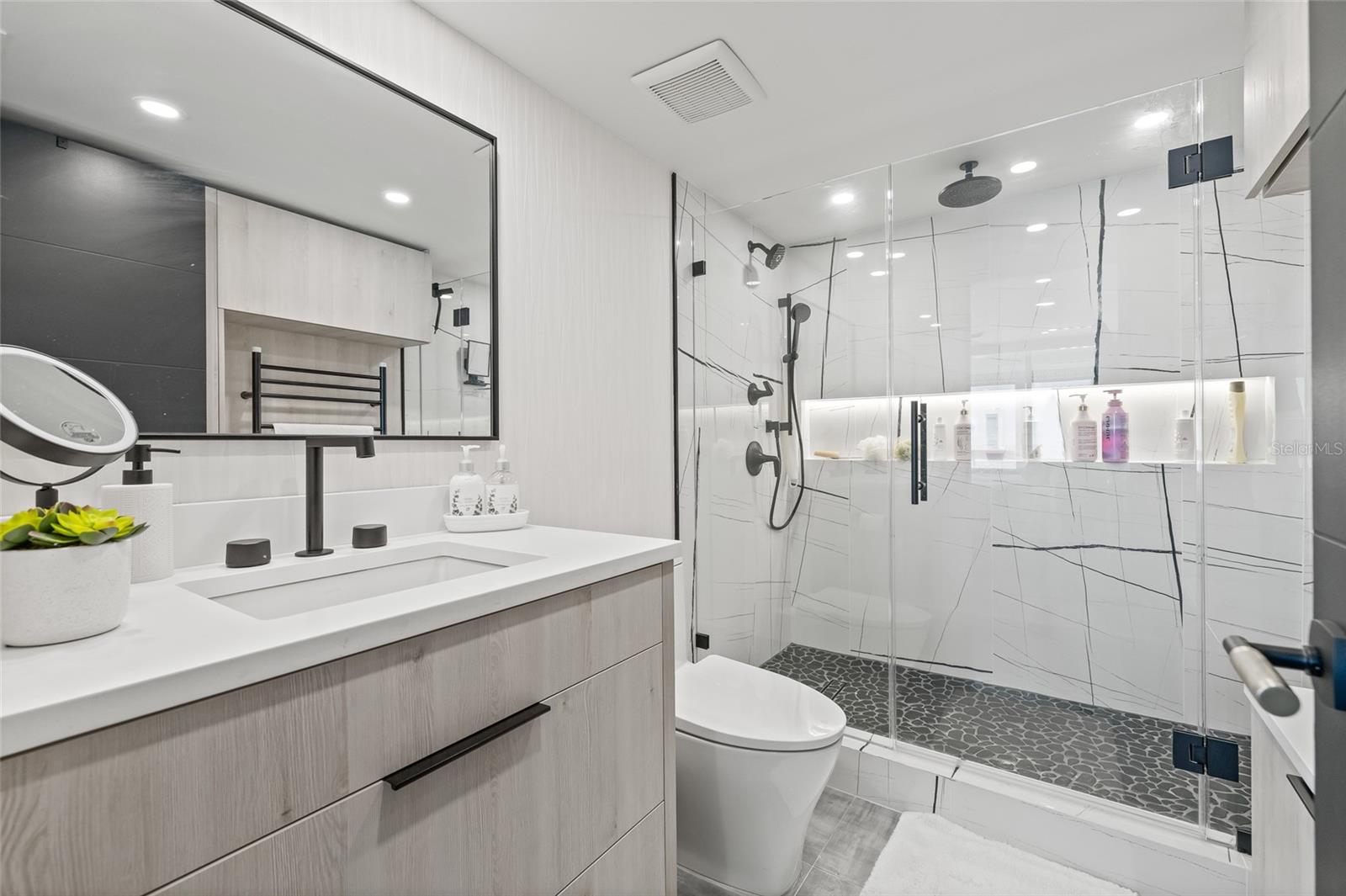 REDINGTON TOWERS 3 CONDO - Residential