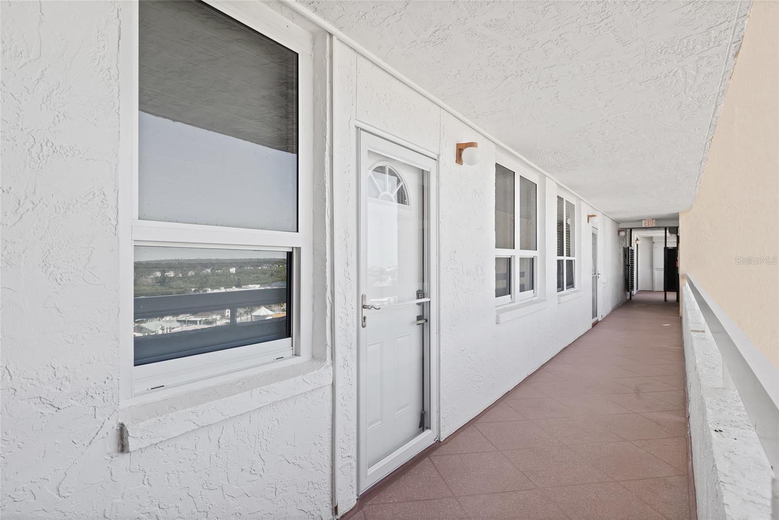 REDINGTON TOWERS 3 CONDO - Residential