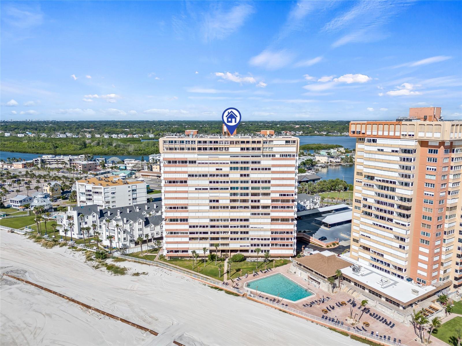 REDINGTON TOWERS 3 CONDO - Residential