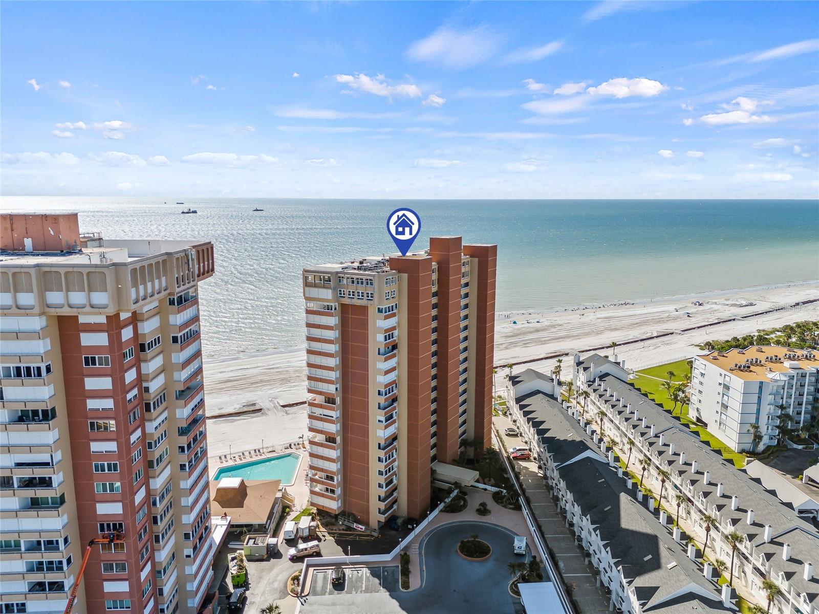 REDINGTON TOWERS 3 CONDO - Residential