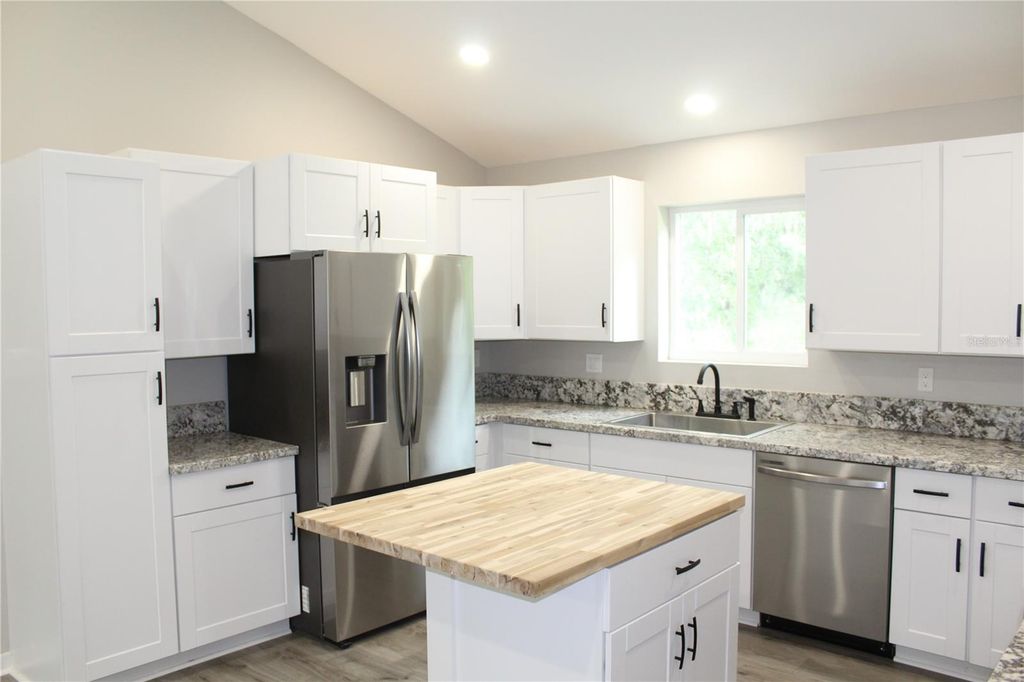 Photo of 14451 Manatee Road, Parrish, FL 34219 (MLS # A4664971)
