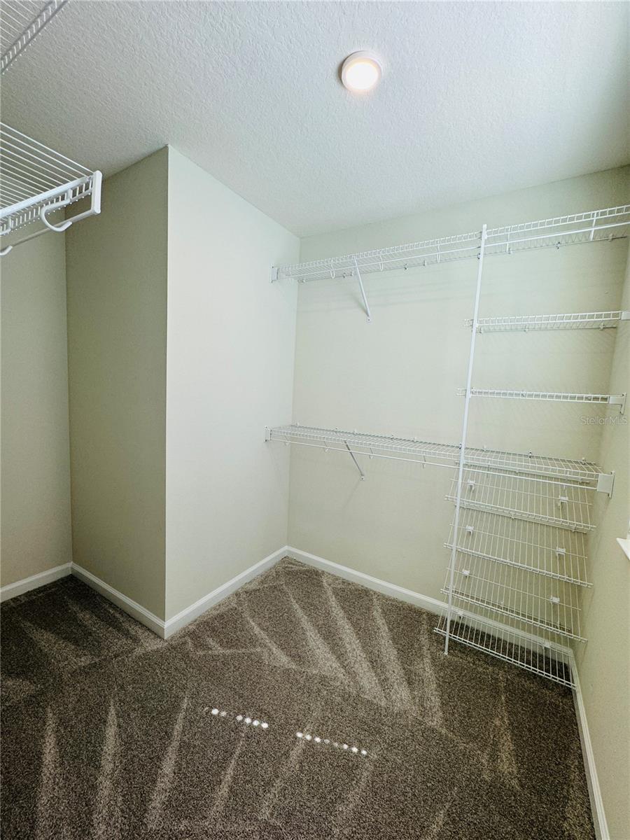 TOWNS AT TUSKAWILLA COMMONS - Residential Lease