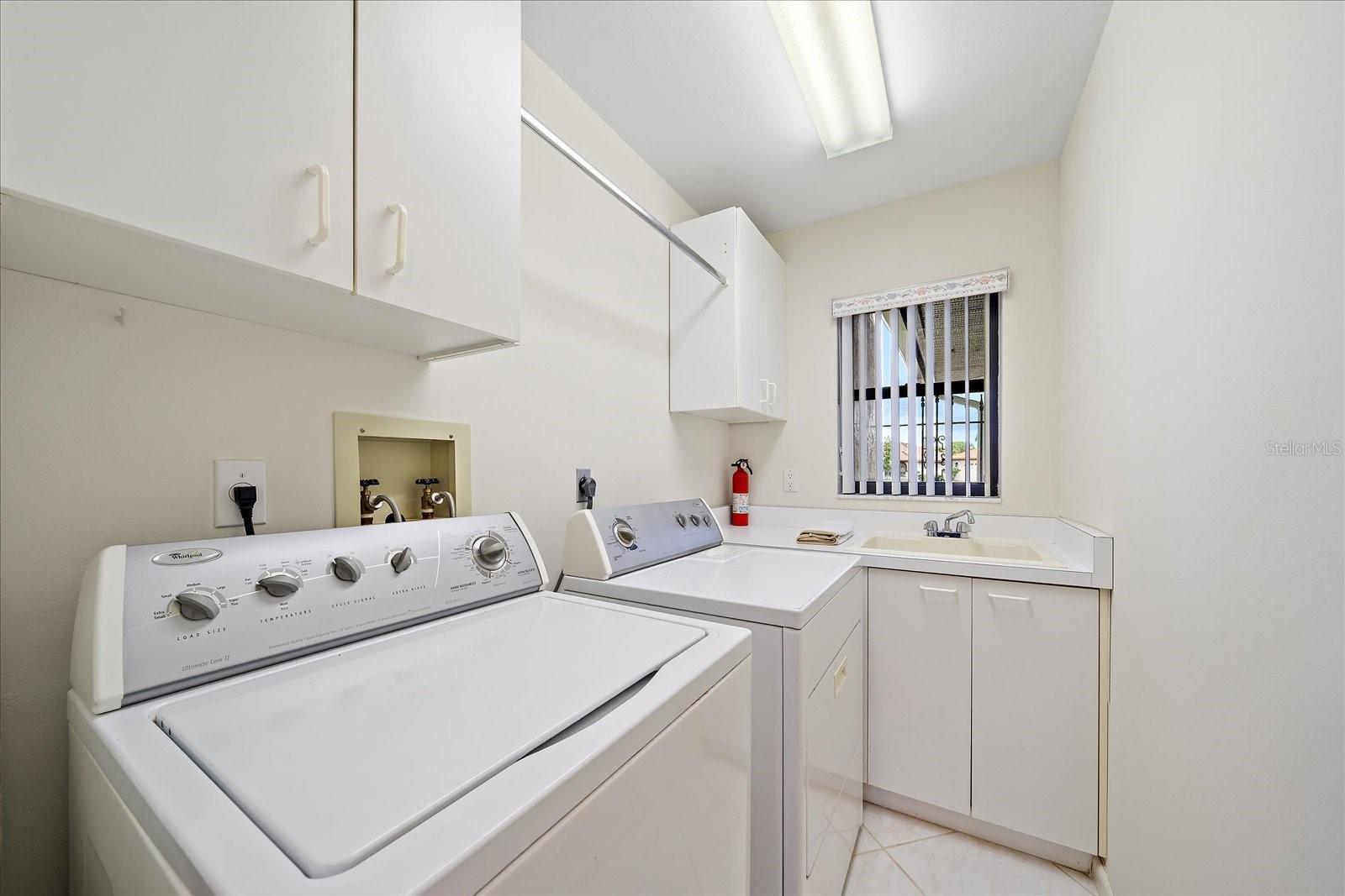 COVE POINTE - Residential