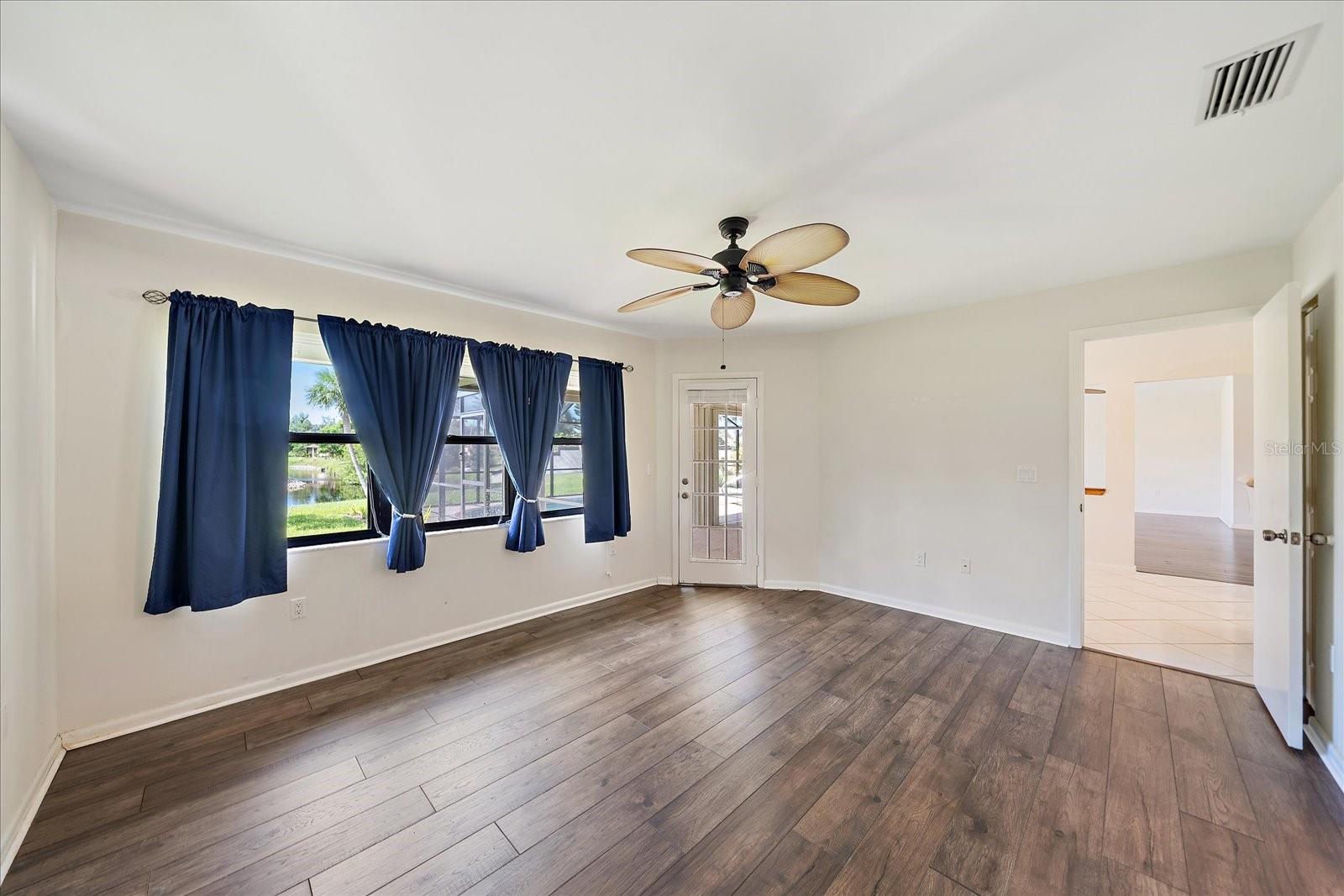 COVE POINTE - Residential
