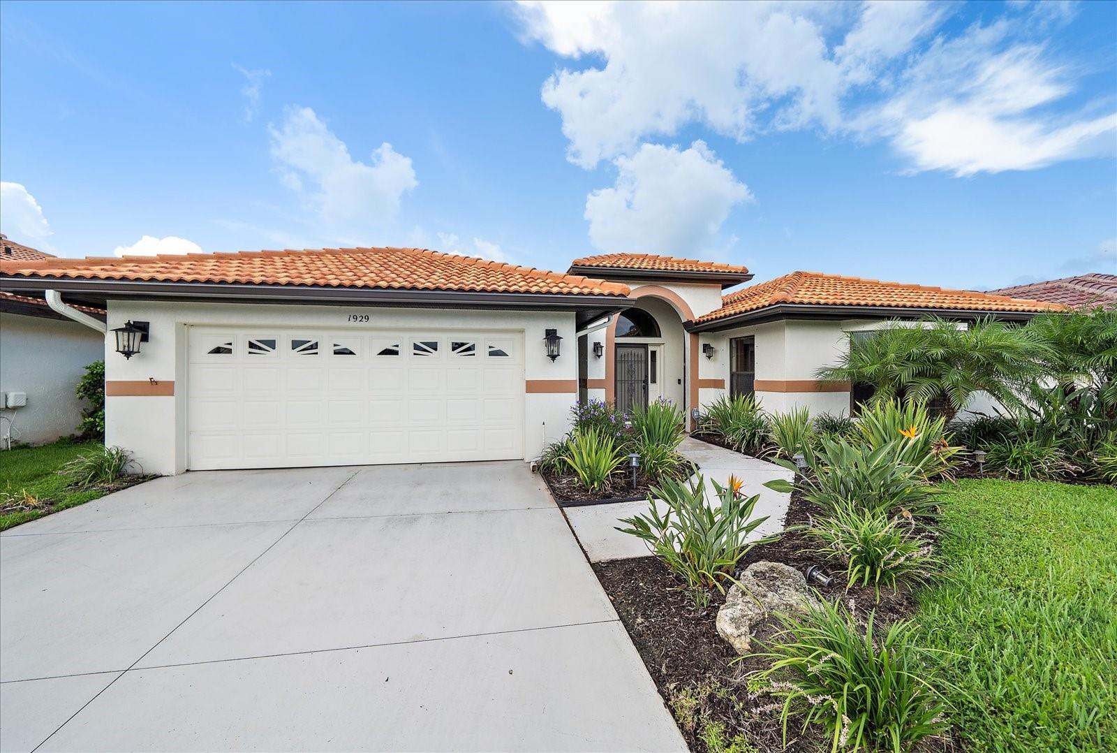 COVE POINTE - Residential