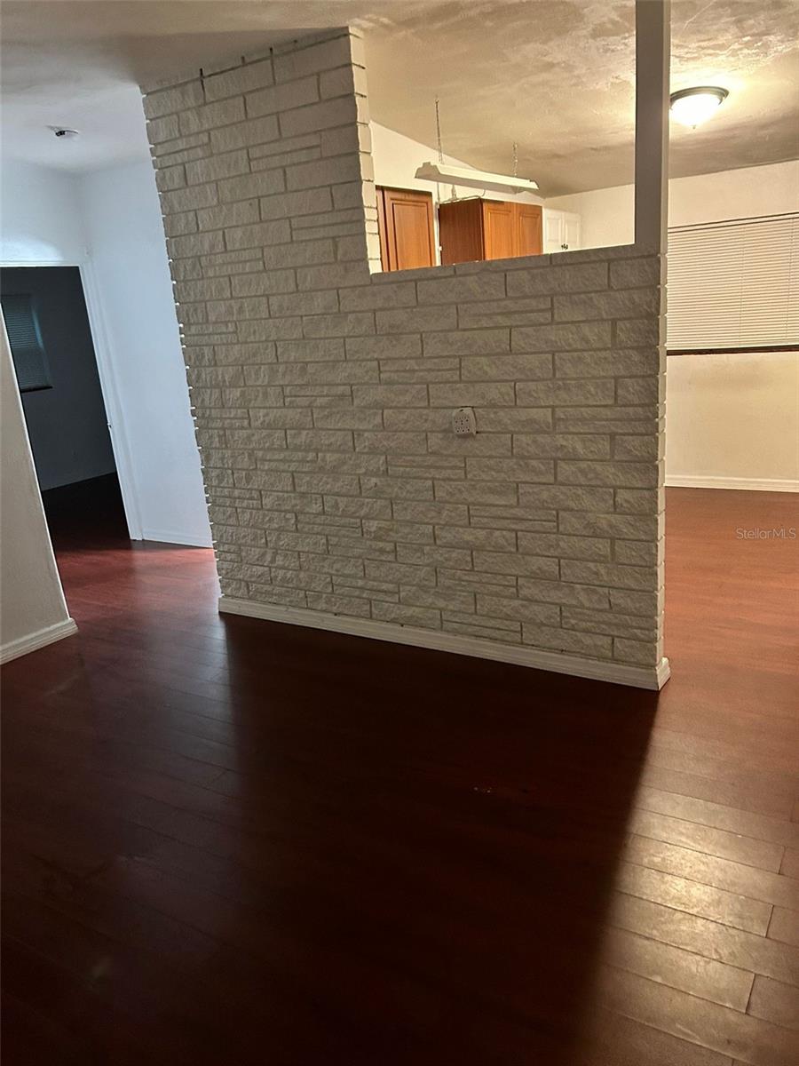 584 FREMONT AVENUE