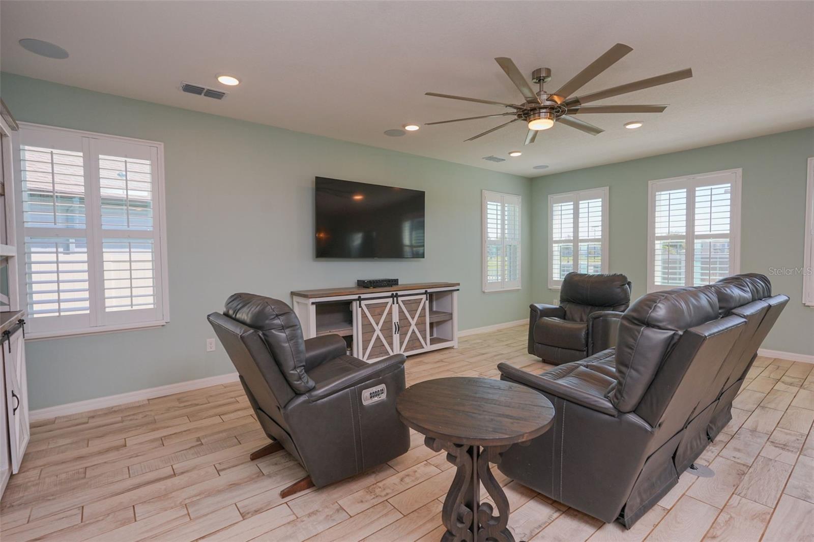 MIRADA PCLS 20 & 22 - Residential