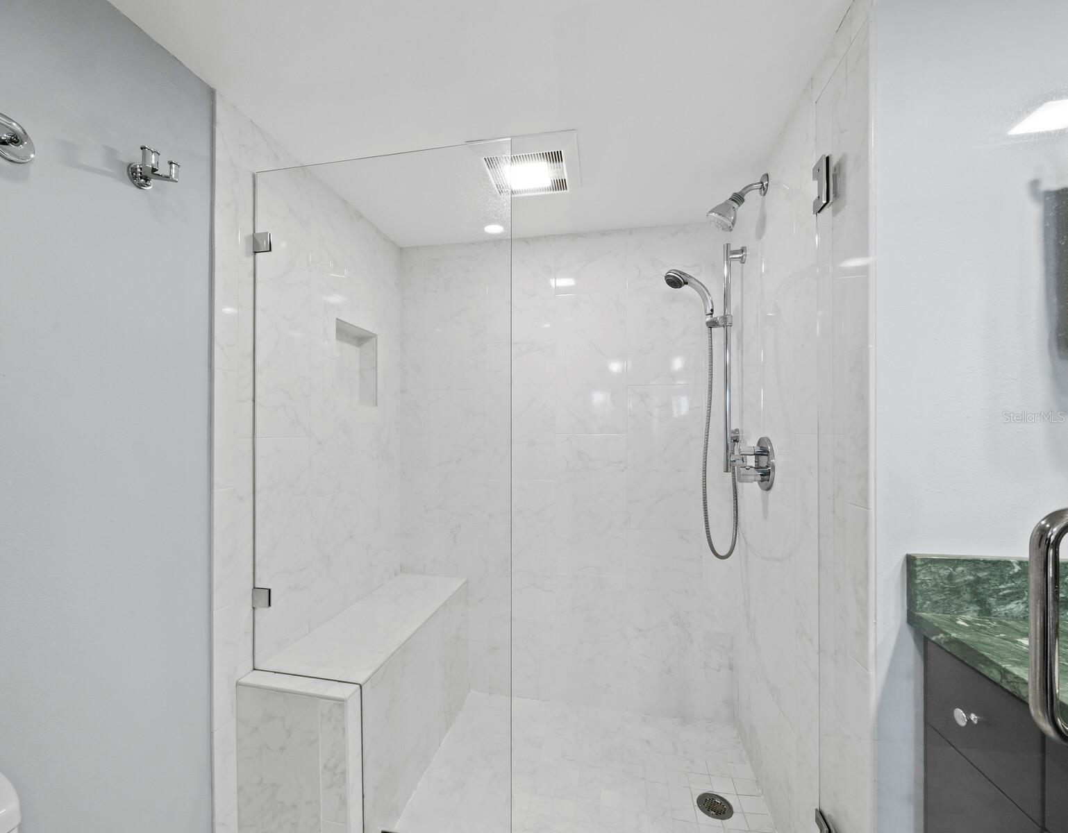 PLAYERS CLUB I - Residential