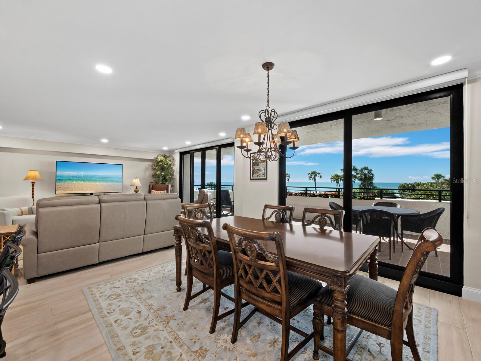 PLAYERS CLUB I - Residential