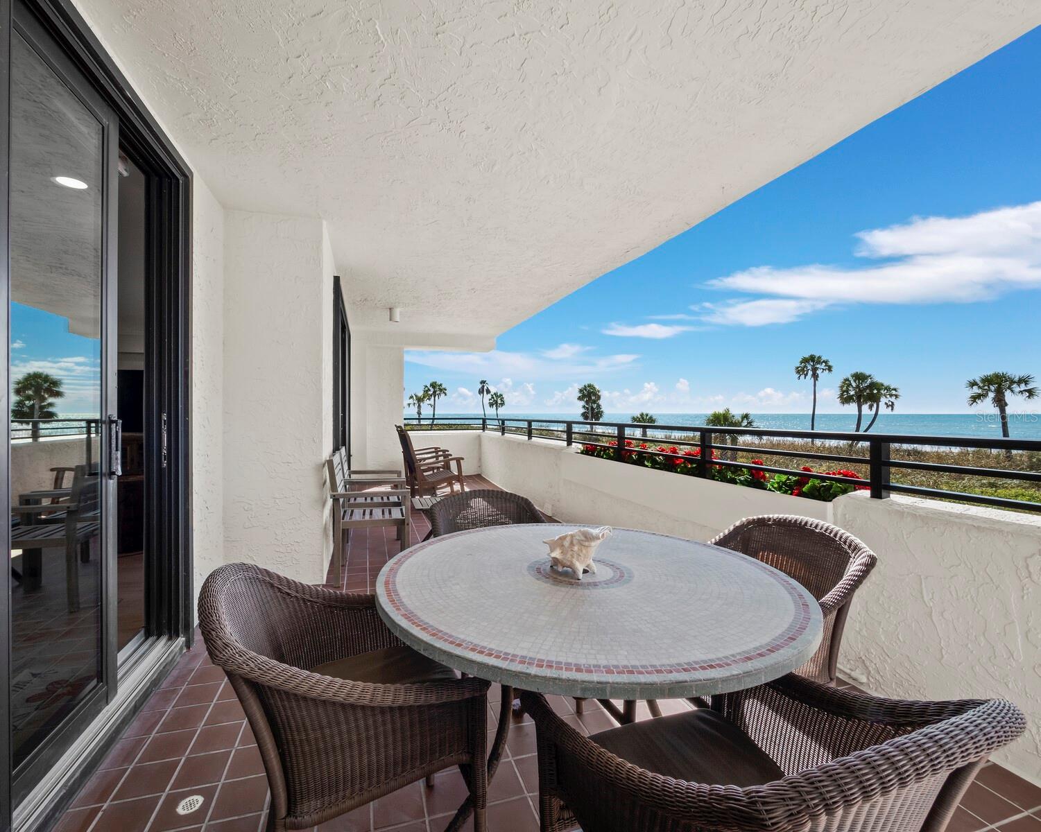 PLAYERS CLUB I - Residential