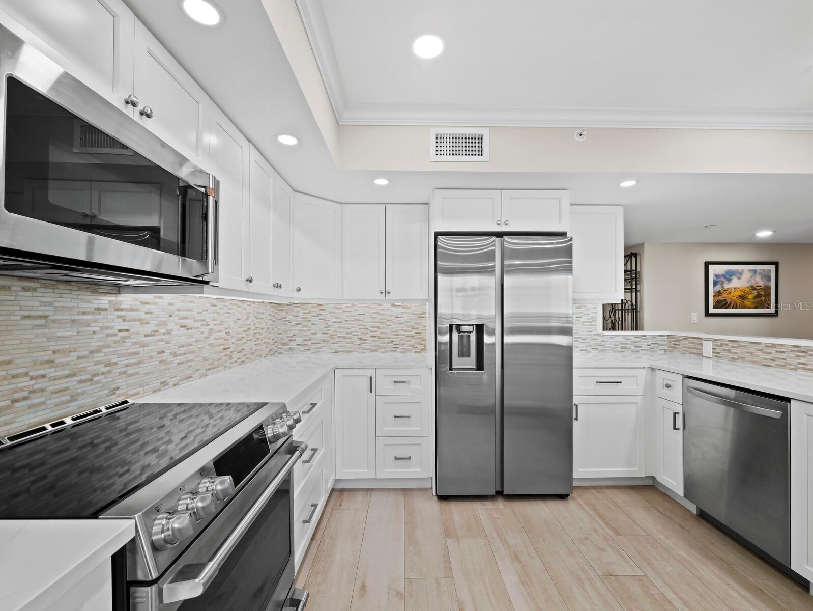 PLAYERS CLUB I - Residential