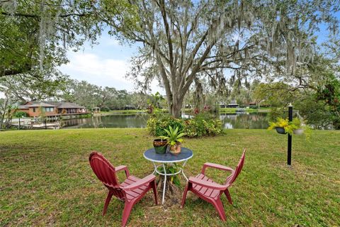 A home in LAKELAND