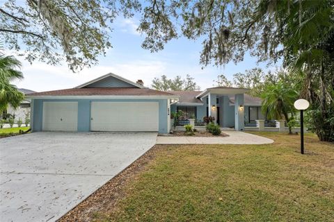 A home in LAKELAND