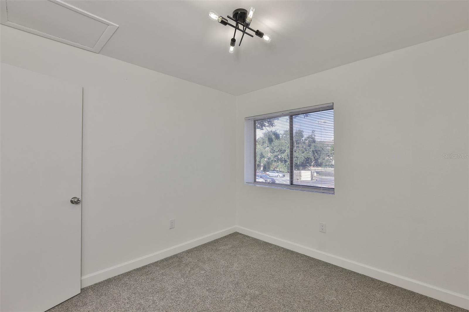 WHISPER WOOD TWNHMS CONDO - Residential Lease