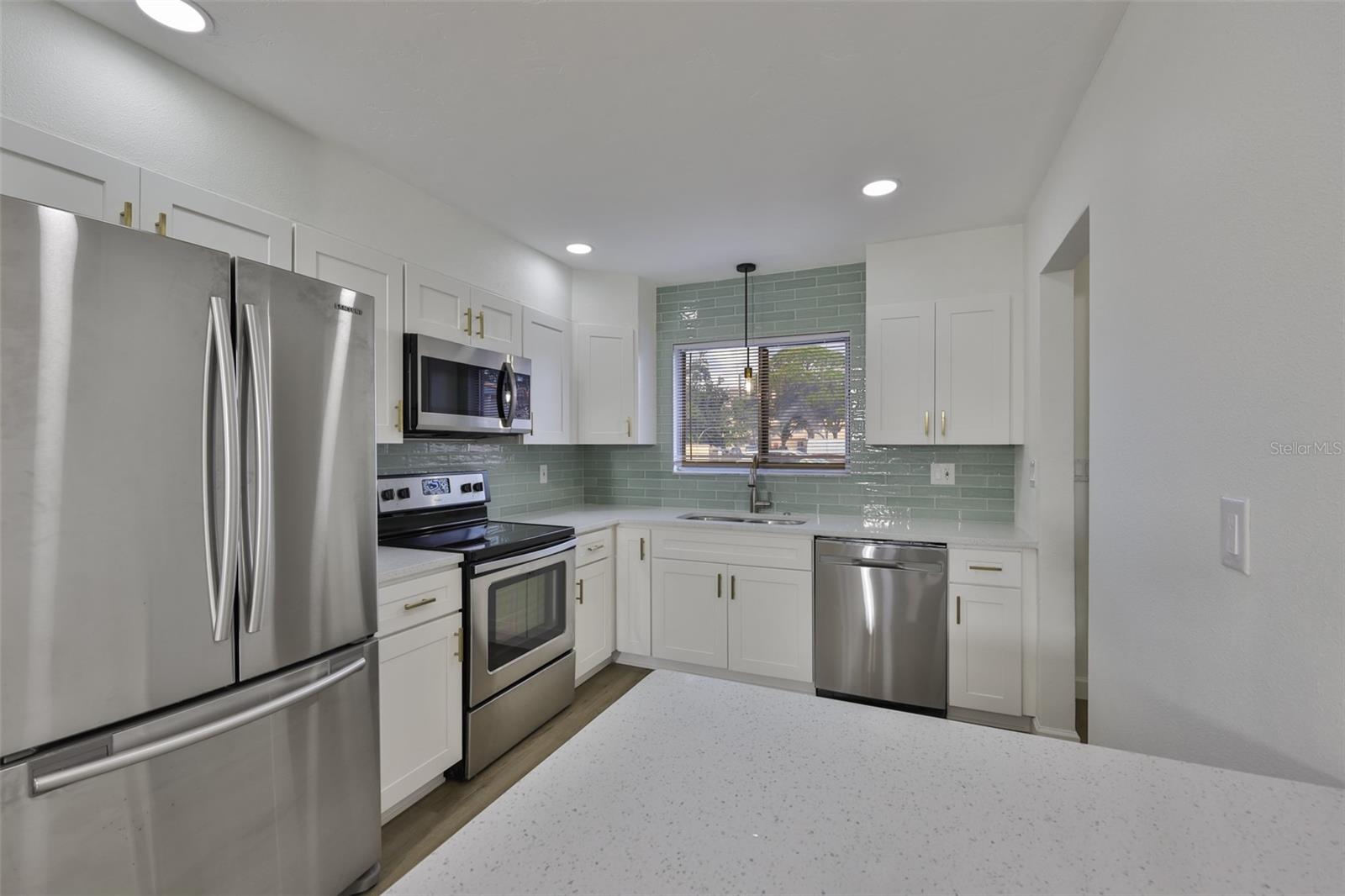 WHISPER WOOD TWNHMS CONDO - Residential Lease