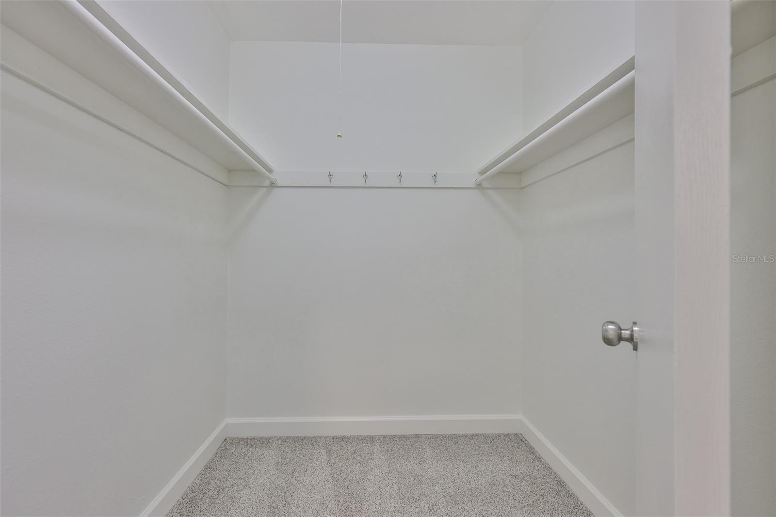 WHISPER WOOD TWNHMS CONDO - Residential Lease