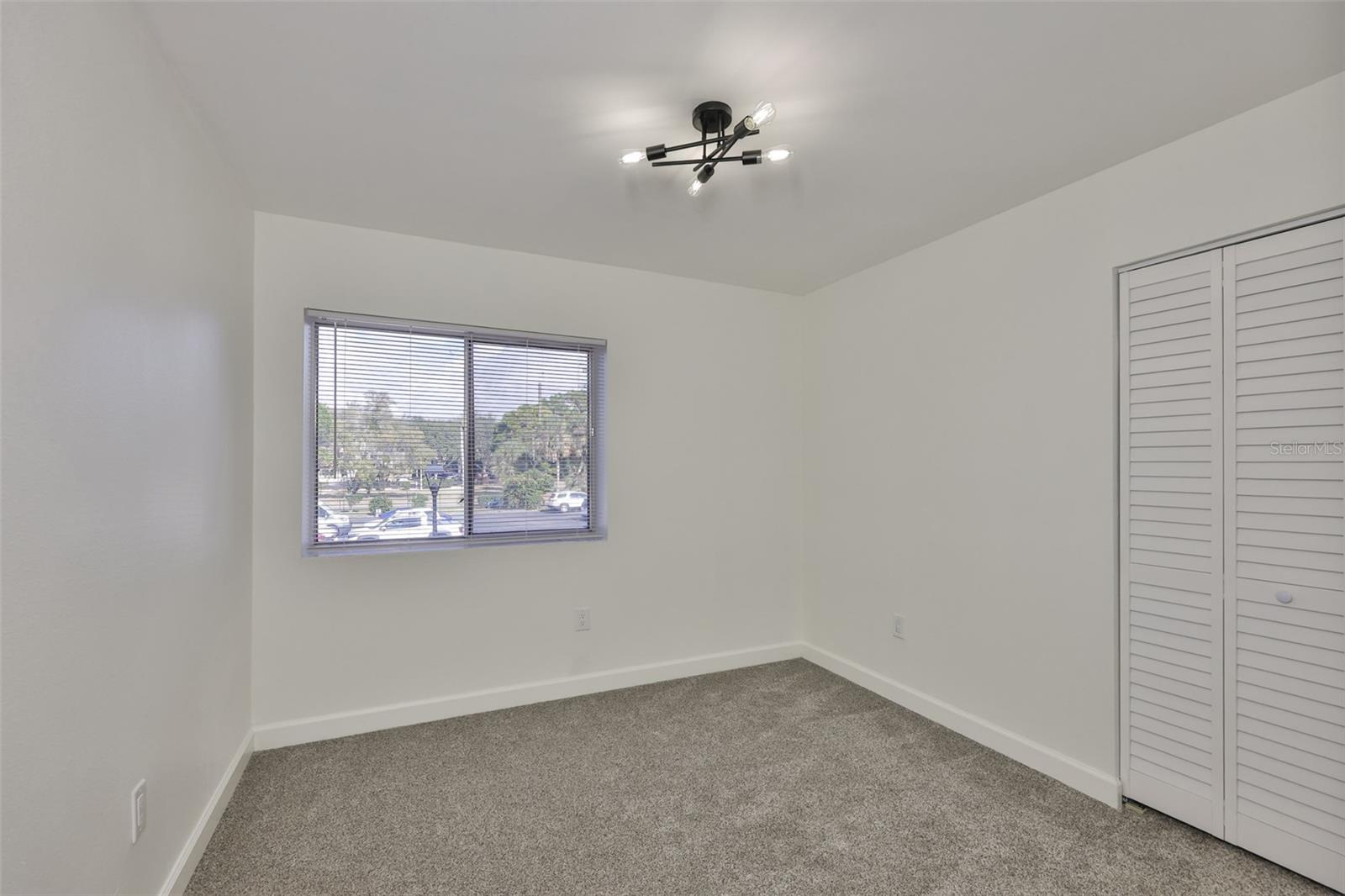 WHISPER WOOD TWNHMS CONDO - Residential Lease