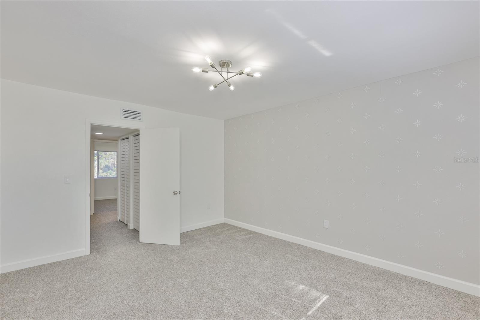 WHISPER WOOD TWNHMS CONDO - Residential Lease