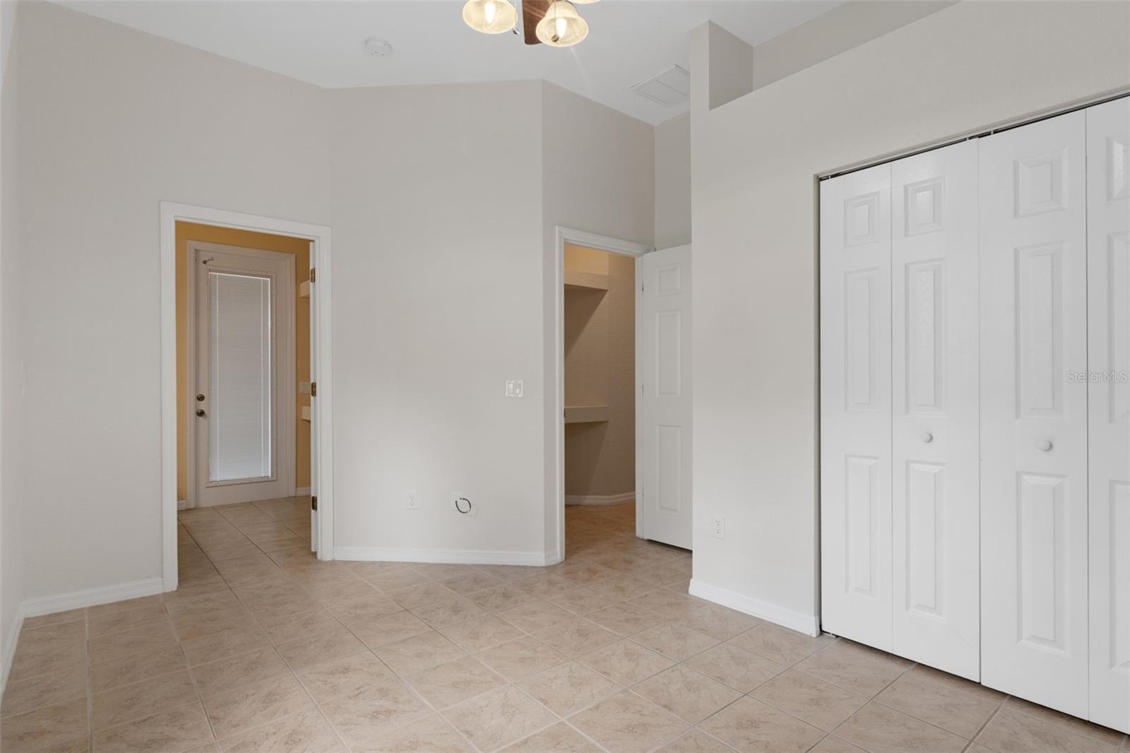 LEISURE HILLS - Residential