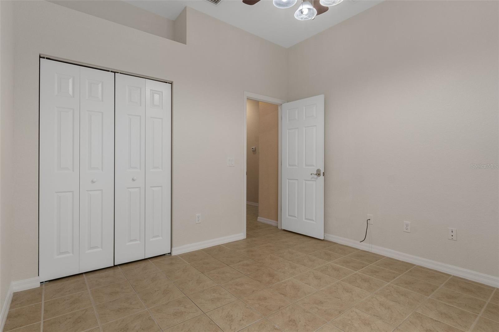 LEISURE HILLS - Residential