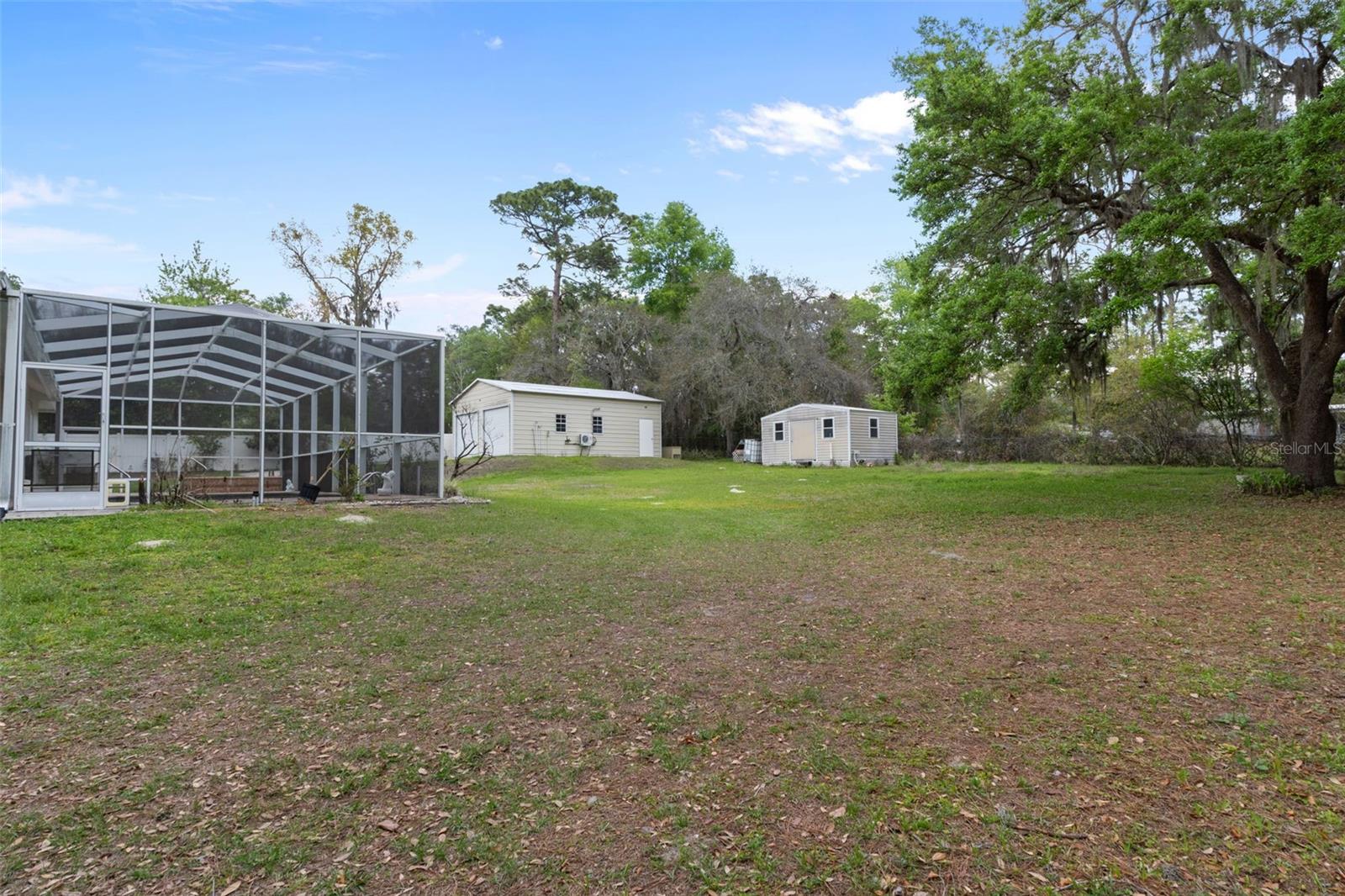 LEISURE HILLS - Residential