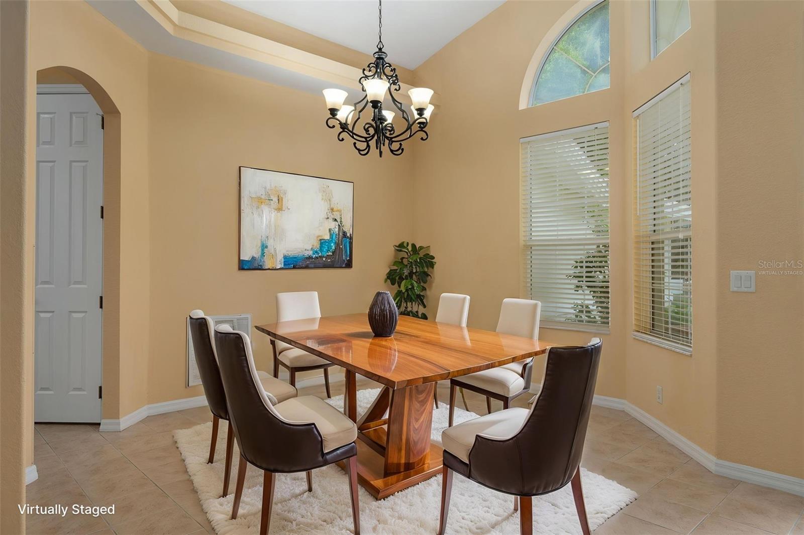 LEISURE HILLS - Residential